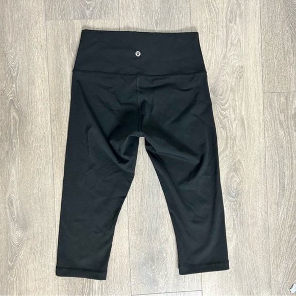 Lululemon Wunder Under Hi-Rise 1/2 Tight Full-On Luxtreme 17 Black Size 6 - Picture 12 of 13